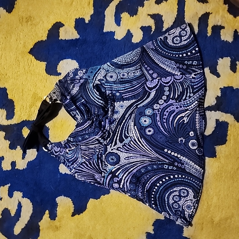 Medium bathing suit top